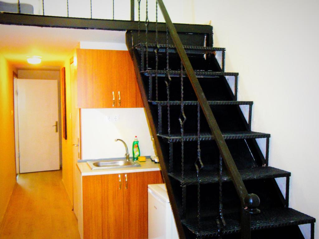 Carme 2 Aparthotel Istanbul Exterior photo