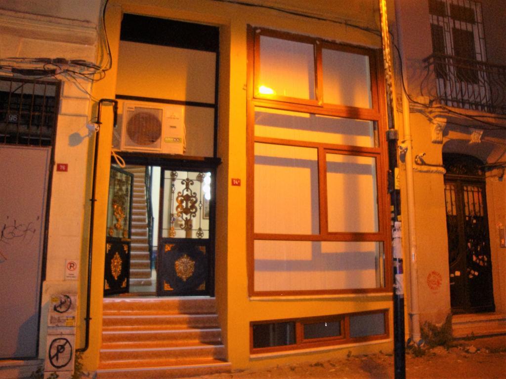 Carme 2 Aparthotel Istanbul Exterior photo